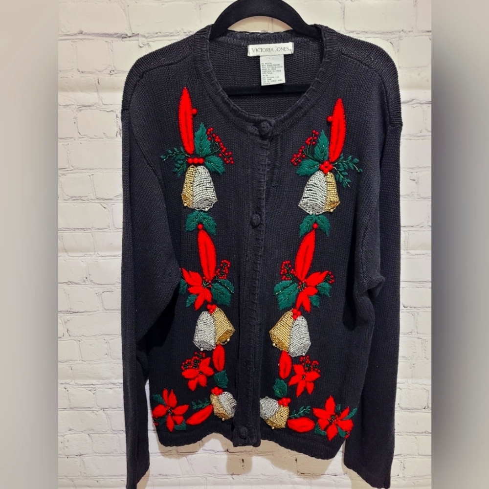 Victoria Jones Beautifully Beaded Christmas Cardigan Size Medium‎